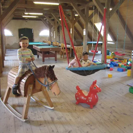 Ferienbauernhof Liesenberg Jagdreihenhaus Fuchs Nyaraló *
