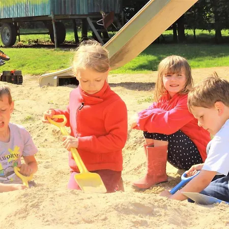 Nyaraló Ferienbauernhof Liesenberg Jagdreihenhaus Fuchs Fehmarn